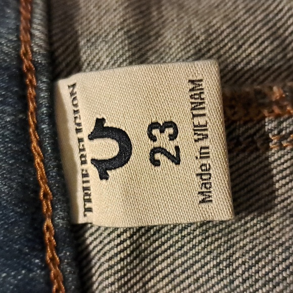 True Religion Women's Mid Rise Cut Off Denim Jean Mini Skirt Ojai Fields Size 23 - Picture 3 of 7